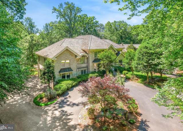 Property at 7005 Natelli Woods Ln, Bethesda, MD 20817, 7 beds, 7.5 baths