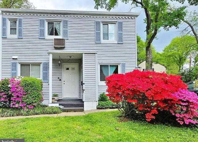 Property at 3-H Crescent Rd, Greenbelt, MD 20770, 3 beds, 2 baths