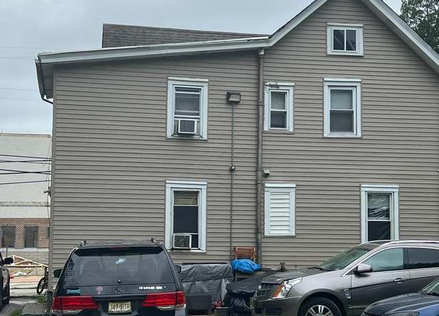 Property at 520 S Main St, Williamstown, NJ 08094, 8 beds, 4 baths
