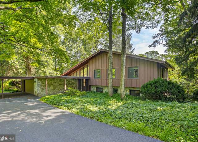 Property at 20 Birch Ct, Lancaster, PA 17603, 4 beds, 3 baths
