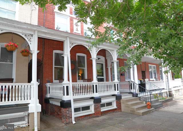 Property at 235 E New St, Lancaster, PA 17602, 4 beds, 1.5 baths
