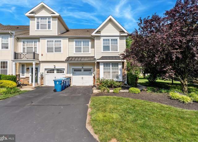 Property at 17 Old Cedarbrook Rd, Wyncote, PA 19095, 3 beds, 2.5 baths
