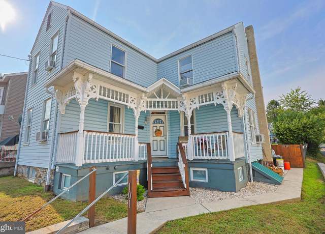 Property at 101 Clay St, Tamaqua, PA 18252, 4 beds, 2 baths