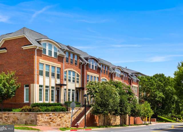 Property at 10372 Sager Ave, Fairfax, VA 22030, 3 beds, 3.5 baths