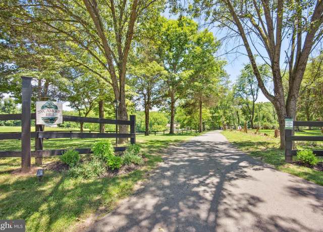 Property at 9341 Cornwell Farm Dr, Great Falls, VA 22066, 4 beds, 4 baths