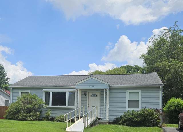 Property at 2949 Rosemary Ln, Falls Church, VA 22042, 3 beds, 1 bath