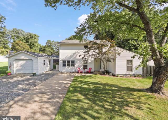 Property at 9035 Andromeda Dr, Burke, VA 22015, 4 beds, 2 baths