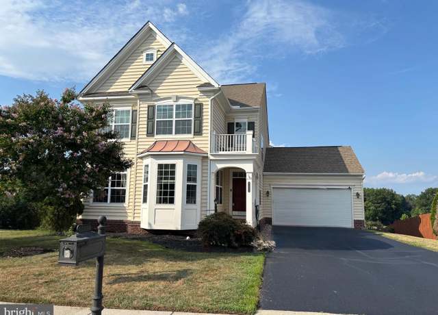 Property at 43268 Heavenly Cir, Leesburg, VA 20176, 5 beds, 3.5 baths