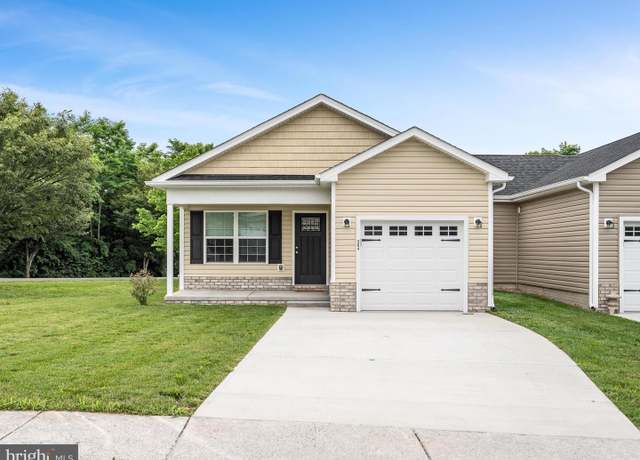 Property at 564 Great Oak Ct, Woodstock, VA 22664, 3 beds, 2 baths