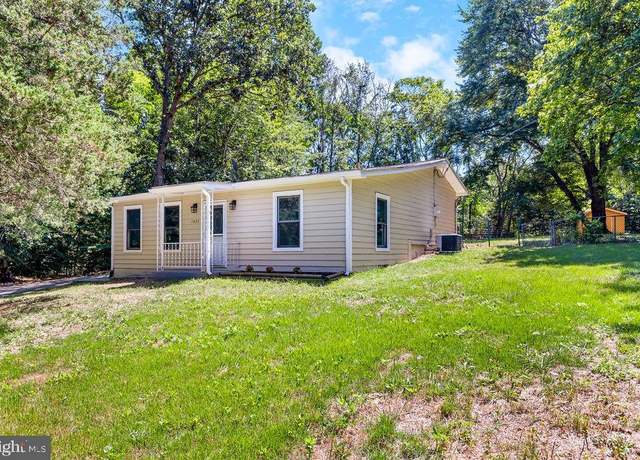 Property at 1035 Lakeview Dr, Stafford, VA 22556, 3 beds, 2 baths