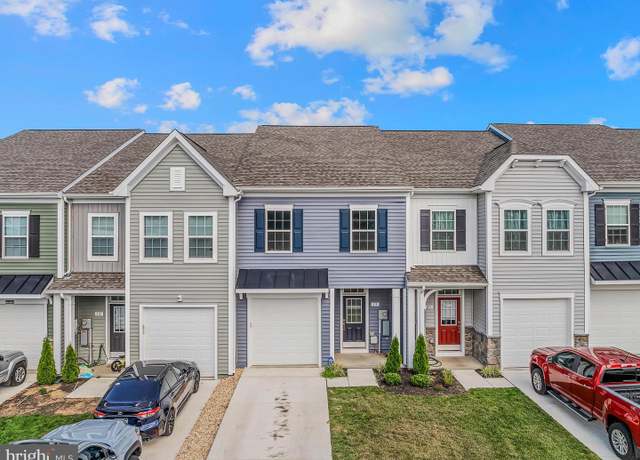 Property at 19 Melsonby Dr, Bunker Hill, WV 25413, 3 beds, 2.5 baths