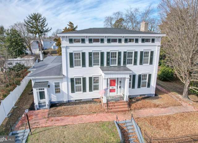 Property at 206 N Walnut St, Milford, DE 19963, 6 beds, 3 baths