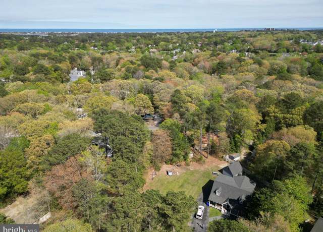 Property at 7 Sussex Dr, Ocean View, DE 19970