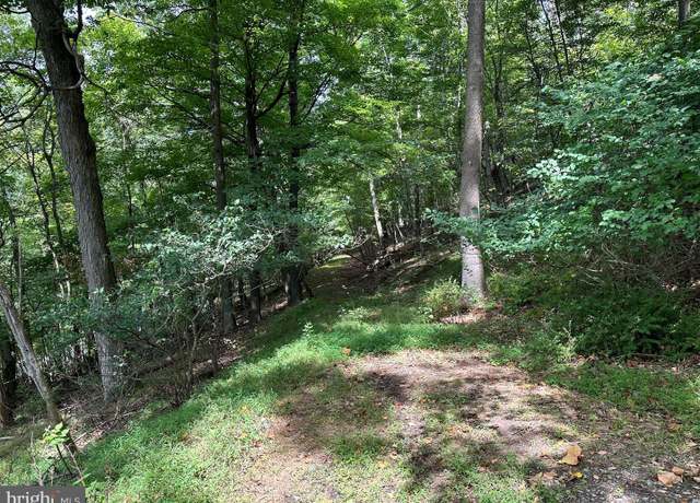 Property at 10400 Summit Chase Dr, Cumberland, MD 21502