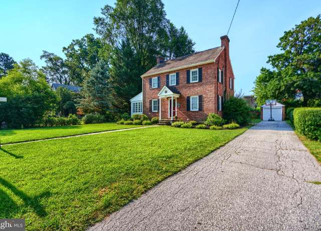 Property at 405 W Chesapeake Ave, Towson, MD 21204, 3 beds, 3 baths