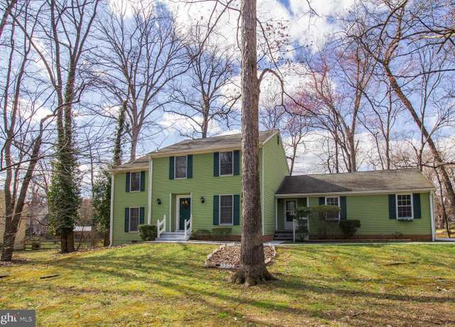Property at 10383 Launcelot Ln, Columbia, MD 21044, 4 beds, 2.5 baths