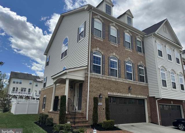 Property at 15612 Burford Ln, Upper Marlboro, MD 20774, 3 beds, 3.5 baths