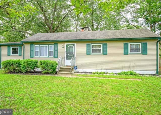 Property at 3 E Beach Rd, Williamstown, NJ 08094, 3 beds, 1.5 baths