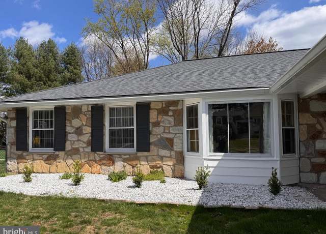 Property at 3 Lisa Ln, Cherry Hill, NJ 08003, 3 beds, 2 baths