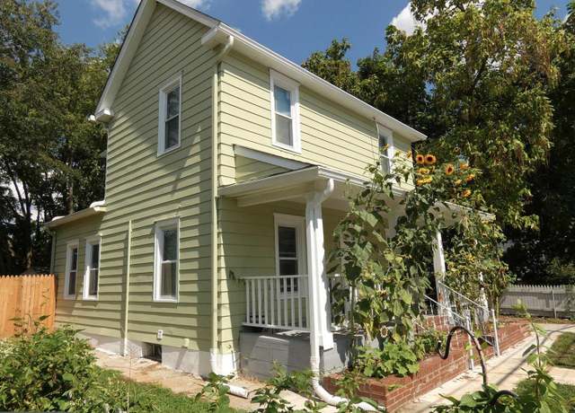 Property at 15 Walnut St, Penns Grove, NJ 08069, 4 beds, 1 bath