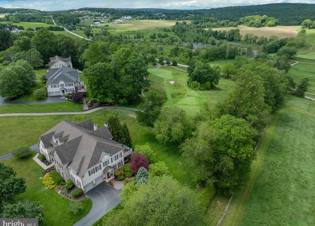 Property at 318 Ironstone Ln, Elverson, PA 19520, 4 beds, 3.5 baths
