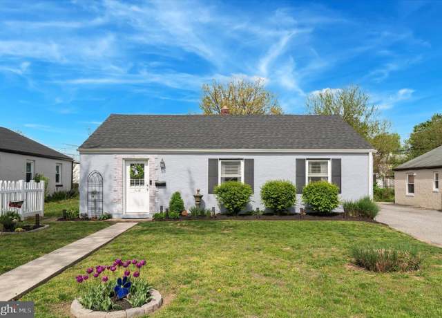 Property at 18 Herald Pl, Aston, PA 19014, 3 beds, 1.5 baths