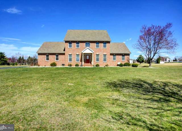 Property at 30 Jamestown Rd, Shippensburg, PA 17257, 4 beds, 3.5 baths