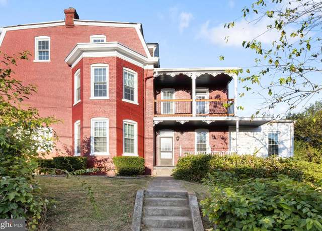 Property at 600 Franklin St, Columbia, PA 17512, 5 beds, 1.5 baths