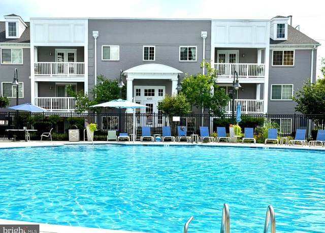 Property at 4163 S Four Mile Run Dr #401, Arlington, VA 22204, 1 bed, 1 bath