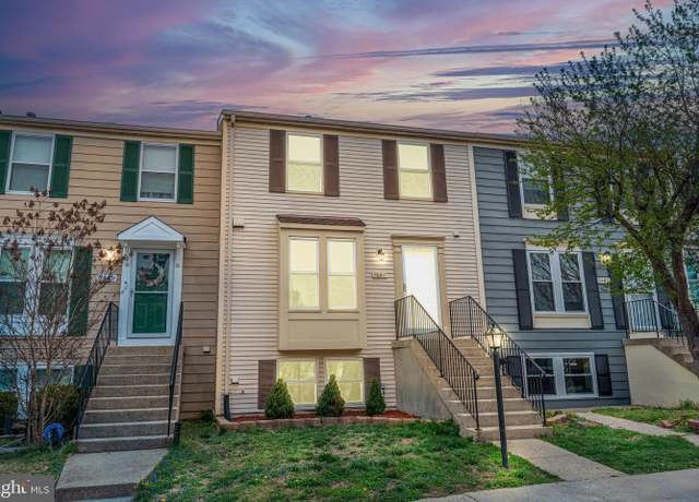 Property at 7451 Lone Star Rd, Lorton, VA 22079, 3 beds, 2.5 baths