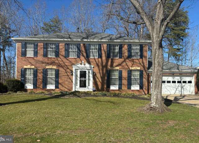 Property at 16609 Accolon Ct, Dumfries, VA 22025, 5 beds, 3.5 baths