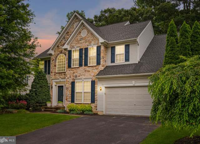 Property at 101 Glencoe Ct, Newark, DE 19702, 5 beds, 3 baths
