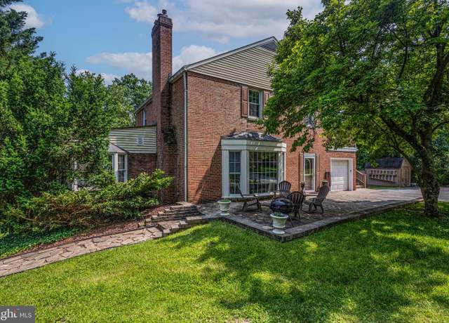 Property at 1011 Francis Ave, Baltimore, MD 21227, 4 beds, 3.5 baths