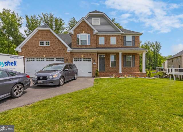 Property at 304 Baden Ct, Upper Marlboro, MD 20774, 4 beds, 4.5 baths