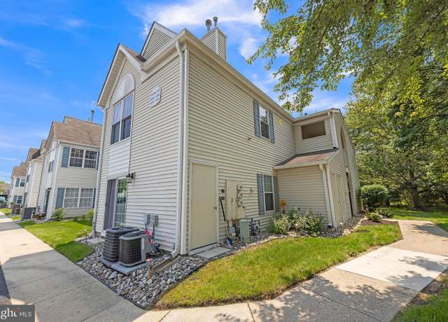 Property at 402B Violet Dr, Mount Laurel, NJ 08054, 1 bed, 1 bath