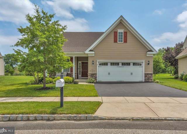 Property at 23 Montclaire Rd, Medford, NJ 08055, 2 beds, 2 baths