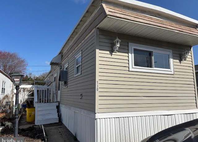 Property at 130 Strand Ave, Sicklerville, NJ 08081, 2 beds, 1 bath