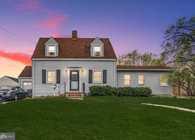 Property at 6 Elwood Ave, Flemington, NJ 08822, 3 beds, 2 baths