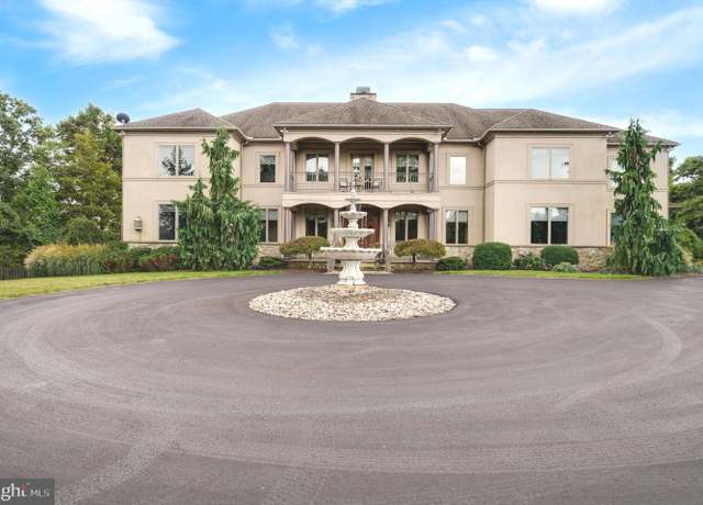 Property at 12 Chestnut Hill Dr, Mohnton, PA 19540, 6 beds, 6 baths