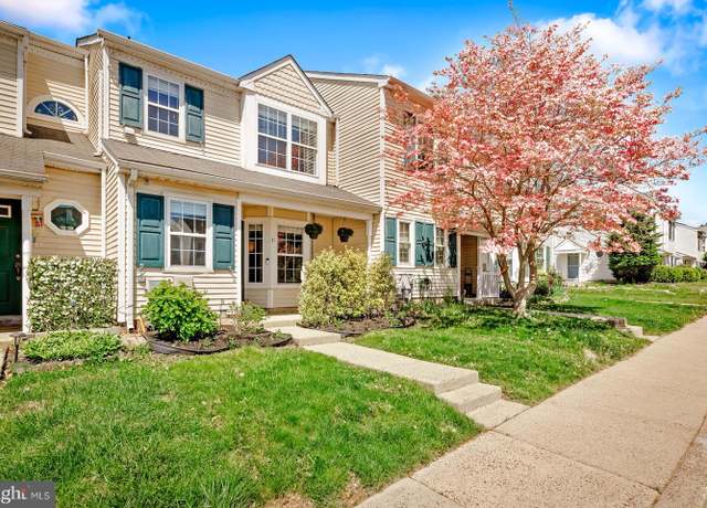 Property at 31 Van Horn Pl, Holland, PA 18966, 2 beds, 1.5 baths
