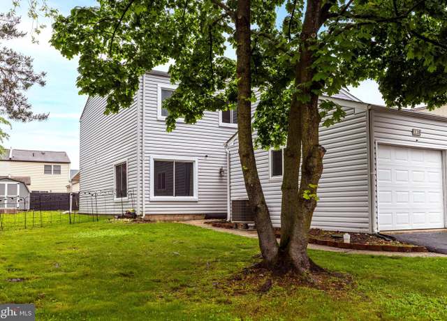 Property at 119 Hickory Dr, Quakertown, PA 18951, 3 beds, 2.5 baths