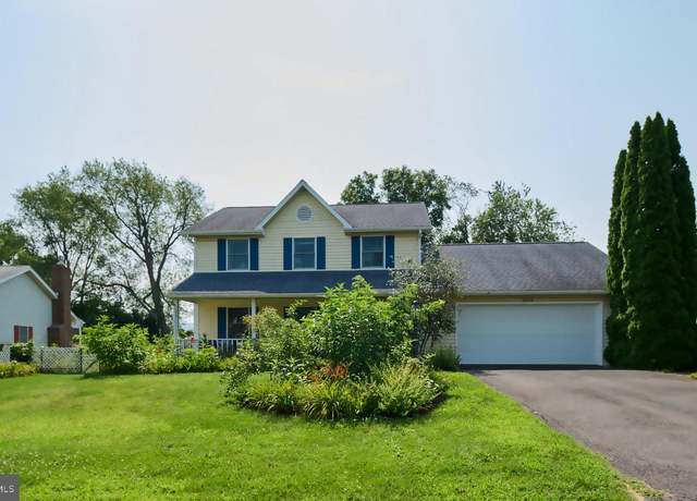 Property at 2112 Brushwood Dr, State College, PA 16801, 3 beds, 2.5 baths