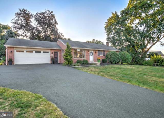 Property at 648 Union School Rd, Mount Joy, PA 17552, 3 beds, 2 baths
