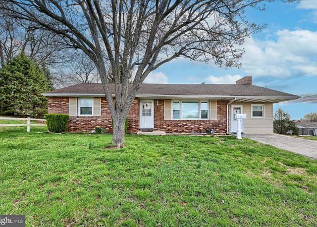Property at 101 N Hartman St, Manchester, PA 17345, 3 beds, 2 baths