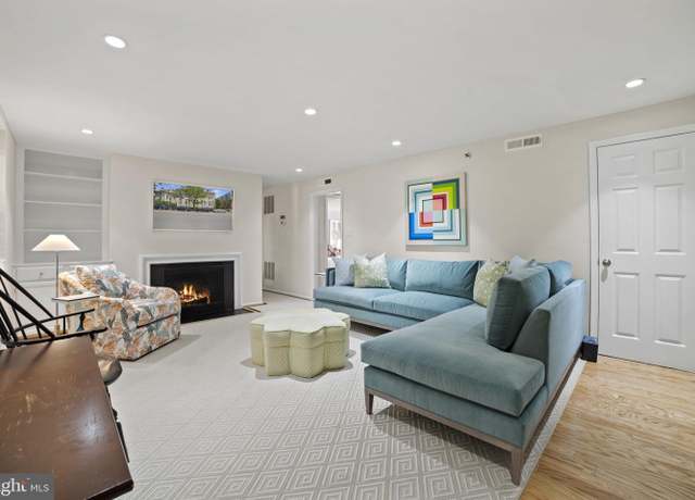 Property at 706 Prince St #5, Alexandria, VA 22314, 2 beds, 2 baths