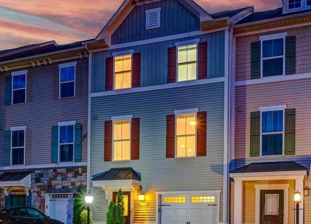 Property at 41719 Mcmonagle Sq, Aldie, VA 20105, 4 beds, 3.5 baths