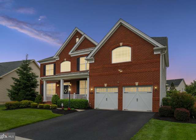 Property at 5845 Waterloo Bridge Cir, Haymarket, VA 20169, 4 beds, 5.5 baths