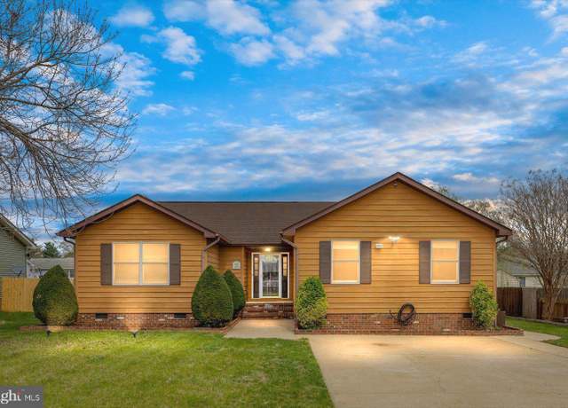 Property at 4518 Mary Lee Ave, Fredericksburg, VA 22408, 3 beds, 2 baths