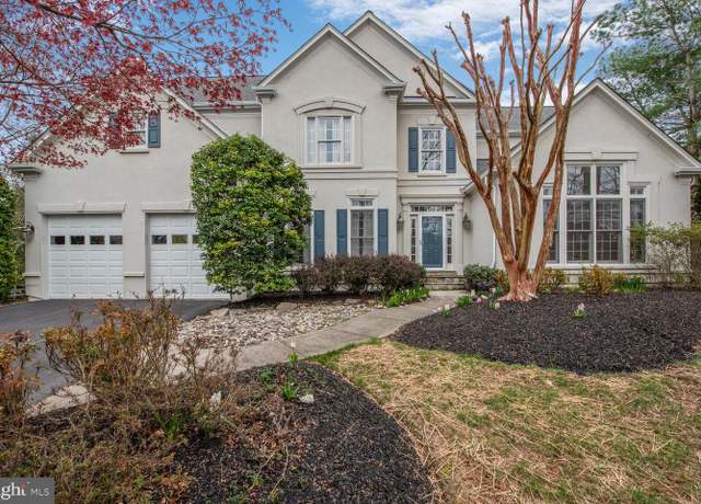 Property at 11507 Broad Green Dr, Potomac, MD 20854, 5 beds, 5.5 baths