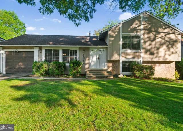 Property at 18324 Queen Elizabeth Dr, Olney, MD 20832, 4 beds, 3 baths